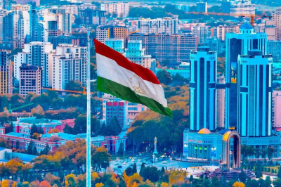 Рейдер с дипломом Небраски: почему Джеймс Адамсон из Портленда помогал Азимову выкачивать деньги из госбанков РФ